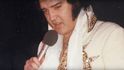 Elvis Presley s přibývajícími roky přibýval i na váze