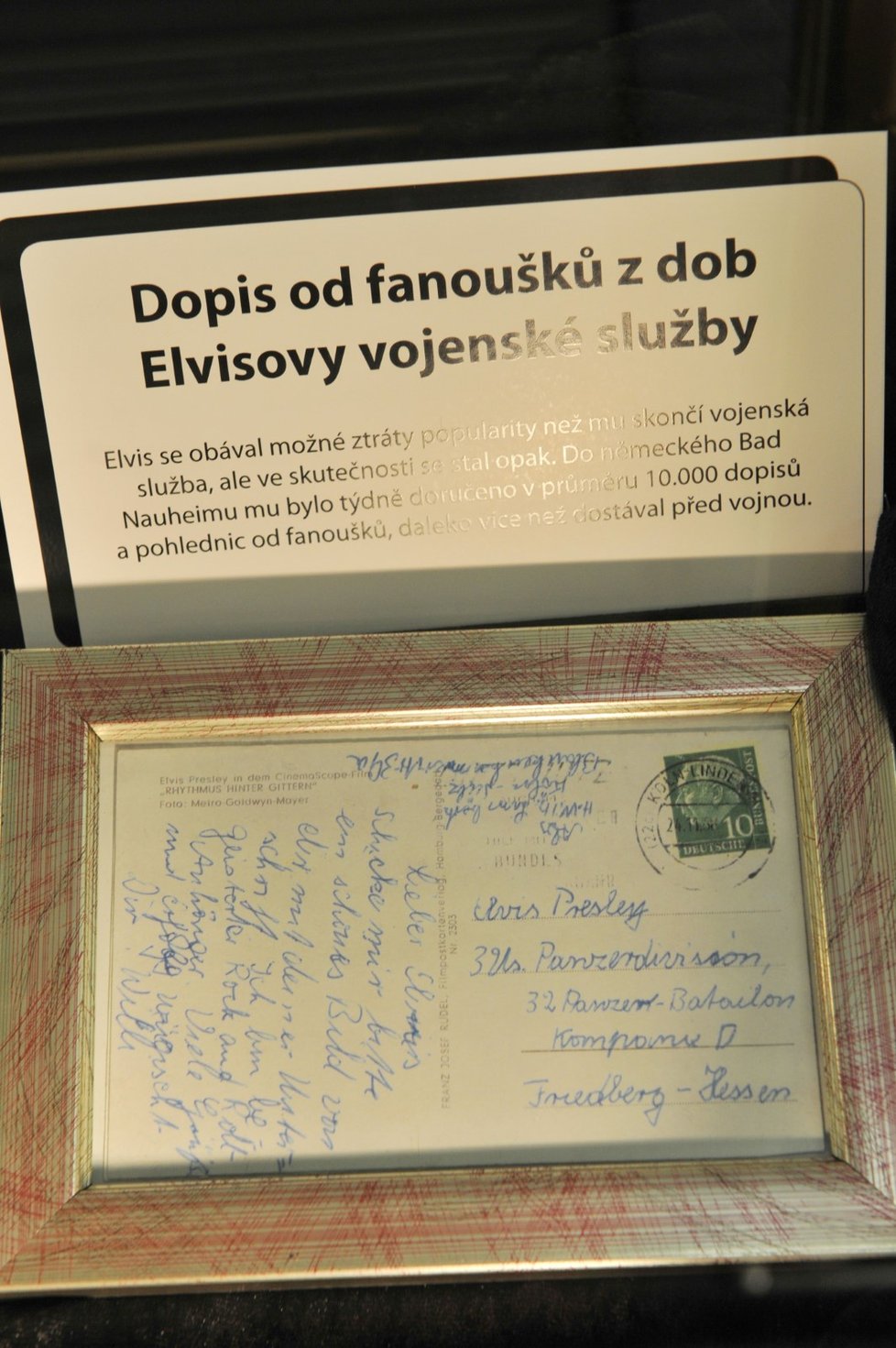 Výstava memorabilií Elvise Presleyho v Praze