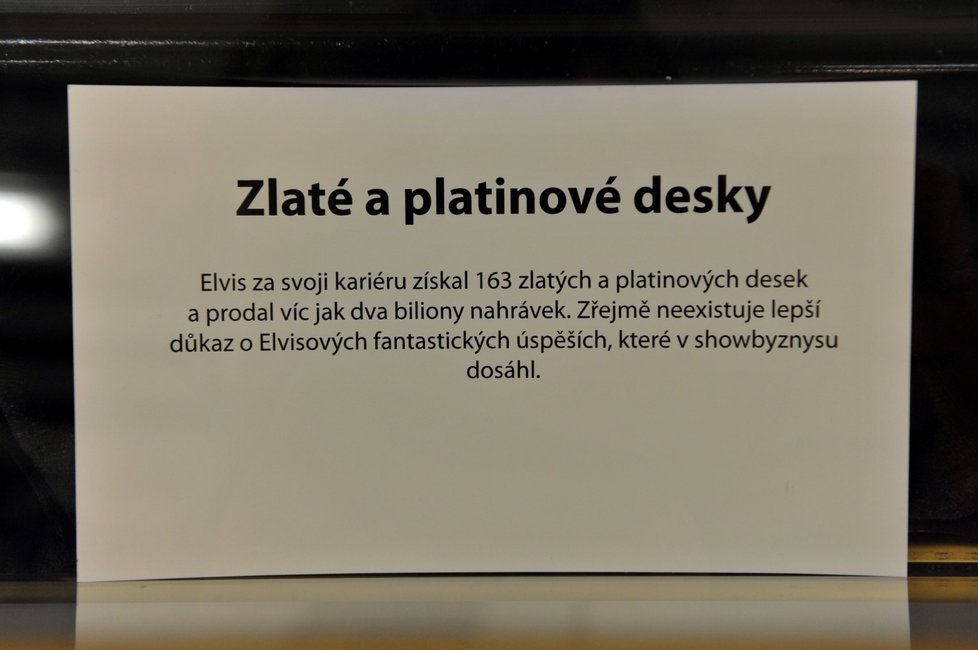 Výstava memorabilií Elvise Presleyho v Praze