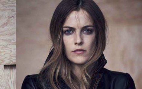 Riley Keough si v seriálu zahraje prostitutku. Co by na to asi Elvis řekl?