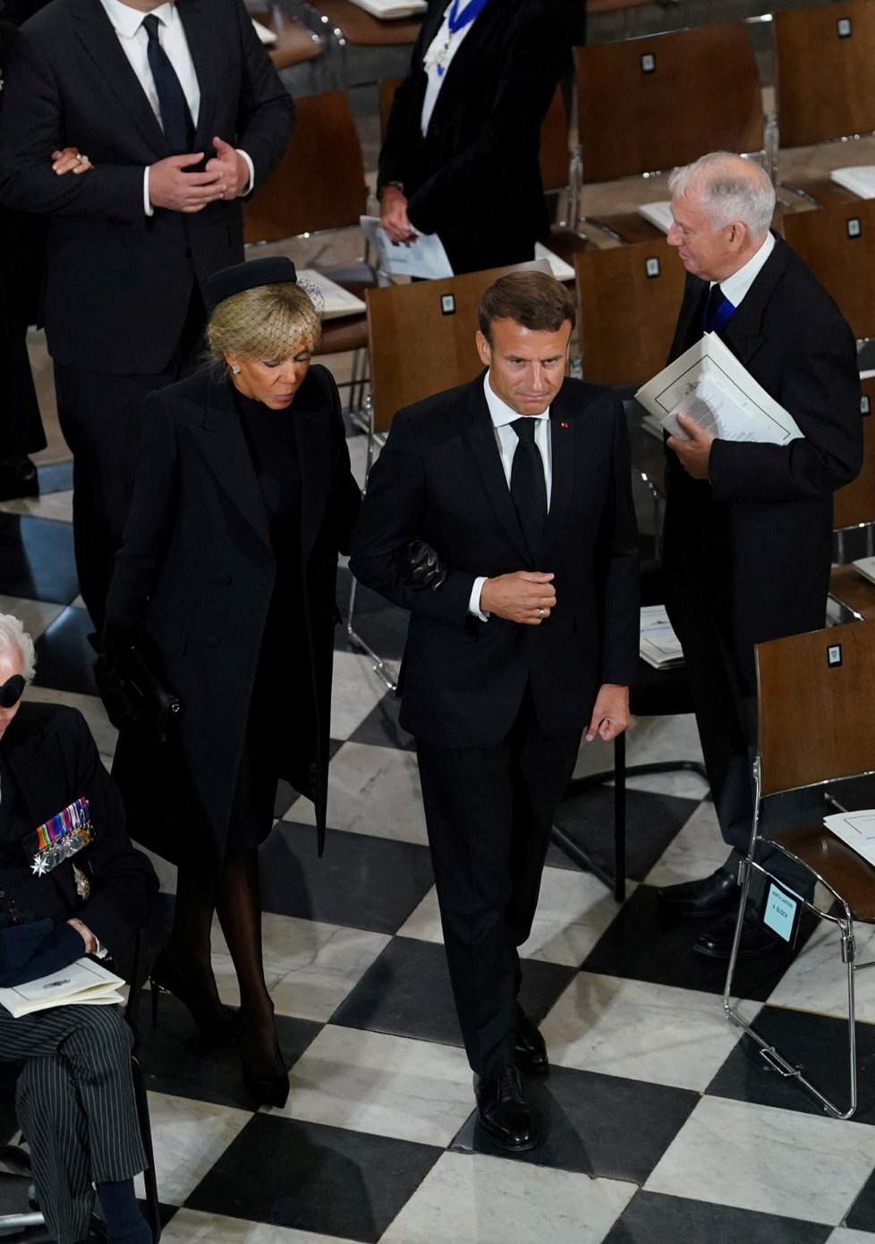 Emanuel Macron na pohřbu královny Alžběty II.