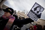 Emanuela (15) záhadně zmizela téměř před 30 lety. Přesto dodnes lidé před Vatikánem protestují za odhalení pravdy o jejím únosu