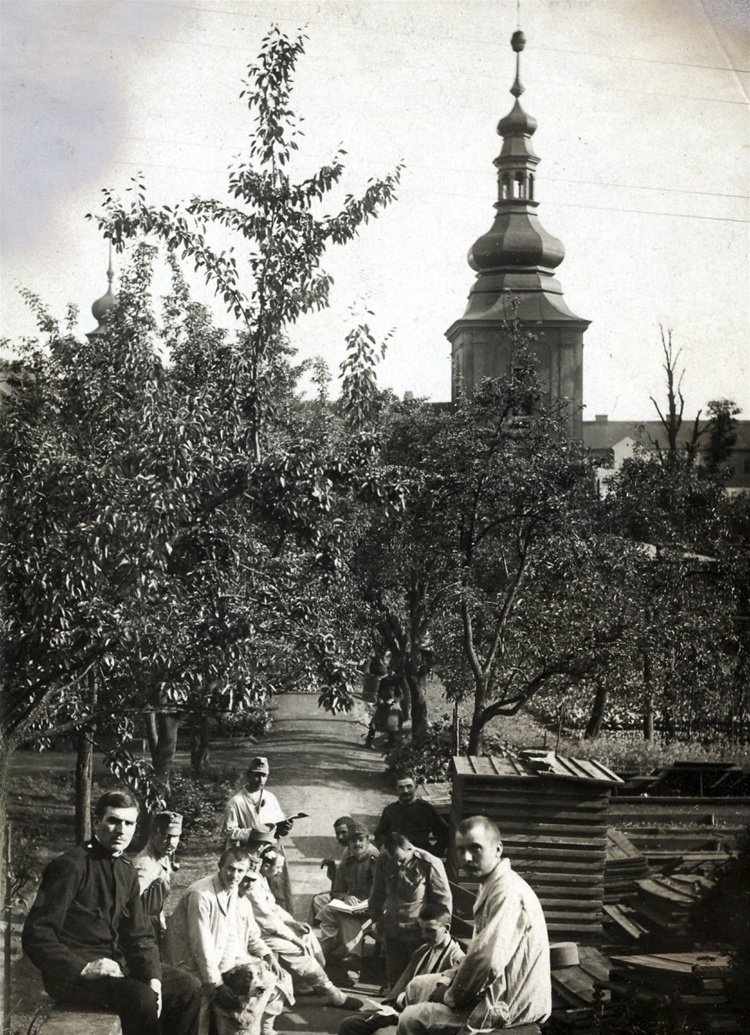 Zahrada v roce 1917.