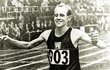 Emil Zátopek (1922 – 2000) byl čtyřnásobným olympijským vítězem.