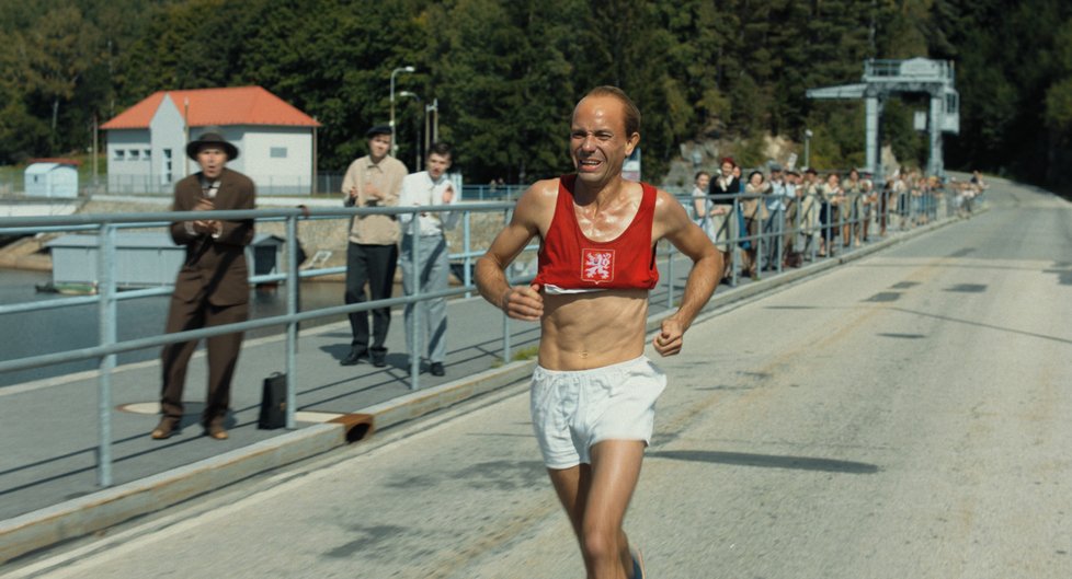 Film Zátopek: Václav Neužil jako Emil Zátopek