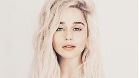 Herečka Emilia Clarke - Představitelka Daenerys Targaryen ze Hry o trůny