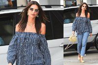 Styl podle celebrit: Holá ramena jako Emily Ratajkowski