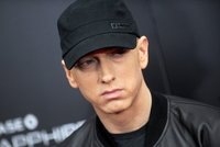 Rapper Eminem v slzách! Zemřel mu otec (†67), který ho prosil o odpuštění!