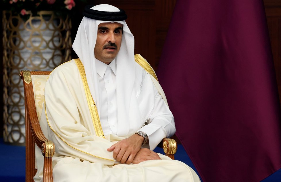 Katarský emír Tamím bin Hamad Ál Thání na jednání s Vladimirem Putinem na summitu v Astaně (13. 10. 2022)