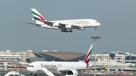 Vlna vyhazovů v Emirates. Aerolinky chtějí kvůli viru zrušit 30 tisíc pracovních míst