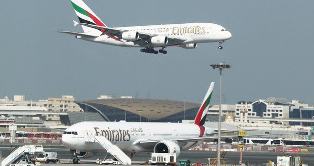 Vlna vyhazovů v Emirates. Aerolinky chtějí kvůli viru zrušit 30 tisíc pracovních míst