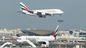 Obří airbus A380 aerolinií Emirates