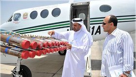 Infikování oblaků ve Spojených arabských emirátech