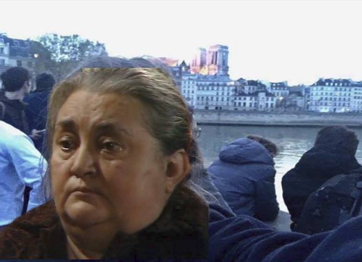 U hořící katedrály Notre-Dame „má“ selfie také Marie Motlová.