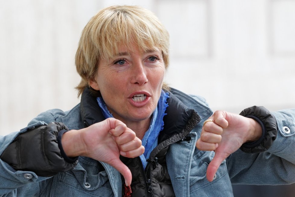 Emma Thompson se stydí za Brity a říká, že jsou rasisté, protože nechtějí přijmout více uprchlíků.