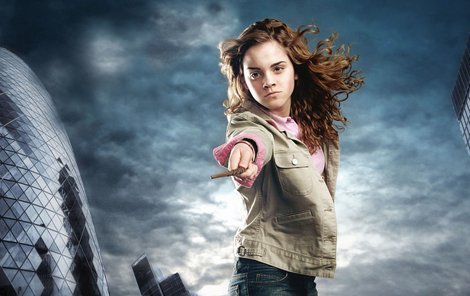 Emmu proslavila role Hermiony z kouzelnické série o Harrym Potterovi.