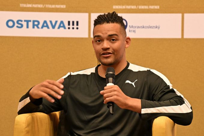 Věčně druhý tyčkař o Duplantisovi: Popřál jsem mu dlouhé líbánky. Ostravu miluju Věčně druhý tyčkař o Duplantisovi: Popřál jsem mu dlouhé líbánky. Ostravu miluju