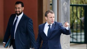 Prezident Francie Emmanuel Macron a jeho někdejší bodyguard Alexandre Benalla