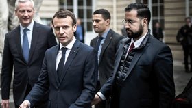 Prezident Francie Emmanuel Macron a jeho někdejší bodyguard Alexandre Benalla