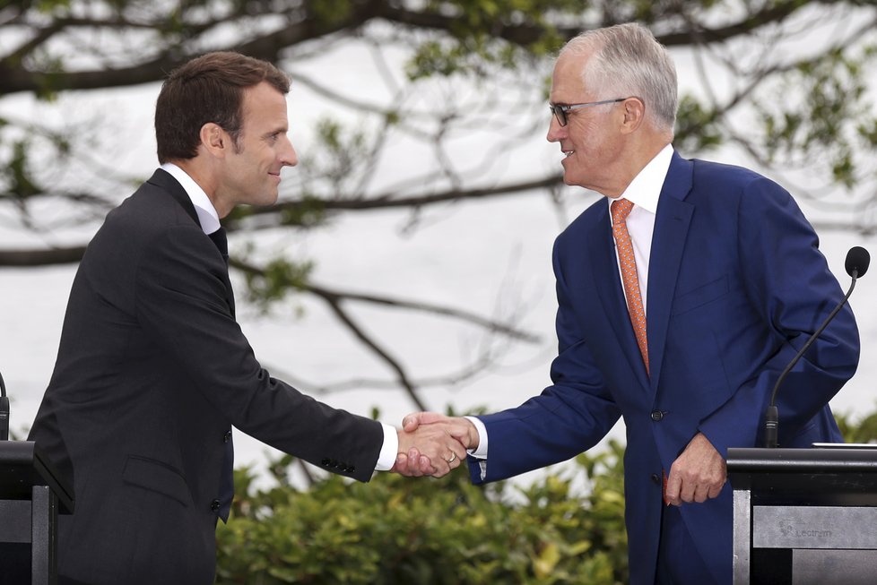 Francouzský prezident Emmanuel Macron a australský premiér Malcolm Turnbull