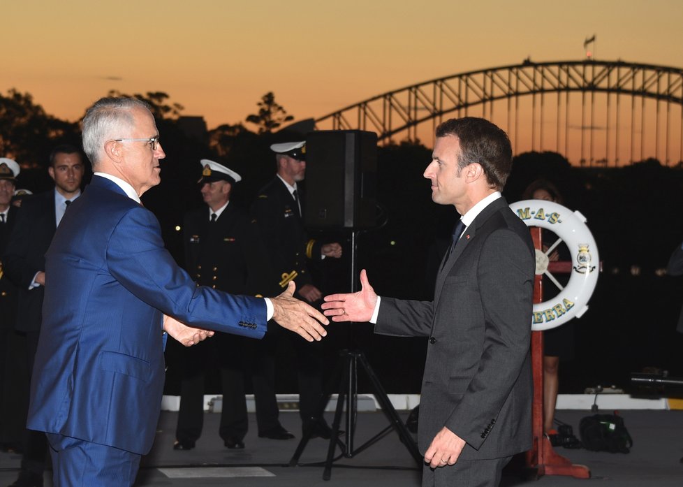 Francouzský prezident Emmanuel Macron a australský premiér Malcolm Turnbull