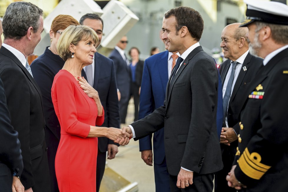 Francouzský prezident Emmanuel Macron a australská ministryně zahraničí Julie Bishopová