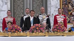 Macronovi povečeřeli s dánskou královnou Markétou II.