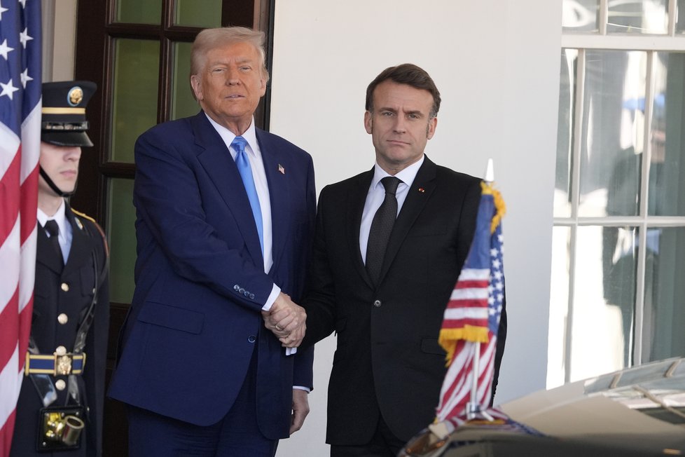 Francouzský prezident Emmanuel Macron přijel do Bílého domu za Donaldem Trumpem (24. 2. 2025) Francouzský prezident Emmanuel Macron přijel do Bílého domu za Donaldem Trumpem (24. 2. 2025)