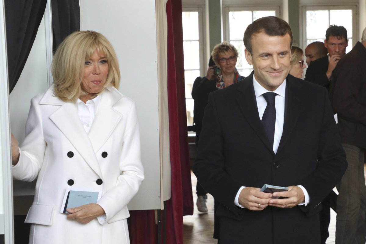 Eurovolby 2019: Francouzský prezident Emmanuel Macron s manželkou Brigitte