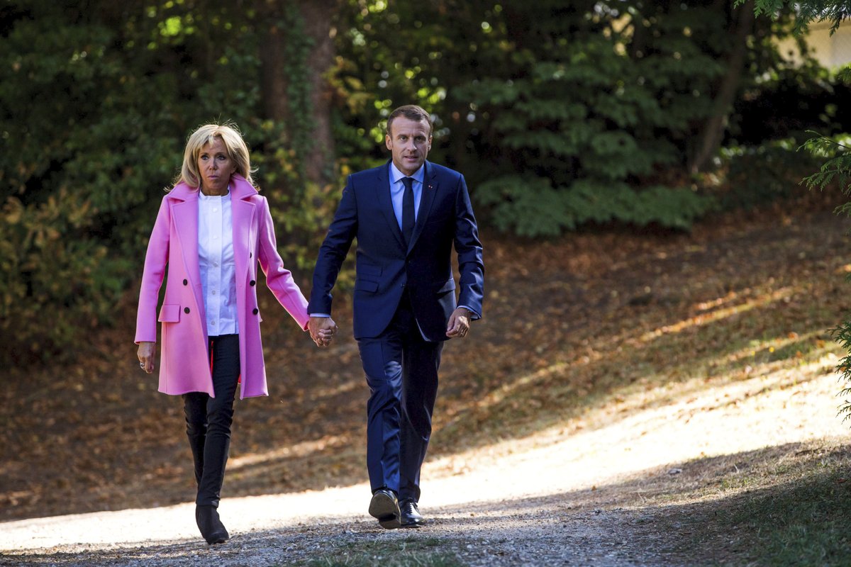 Francouzský prezident Emmanuel Macron s manželkou Brigitte.