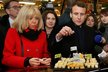 Emmanuel Macron s manželkou Brigitte Trogneuxovou, která je o 24 let starší