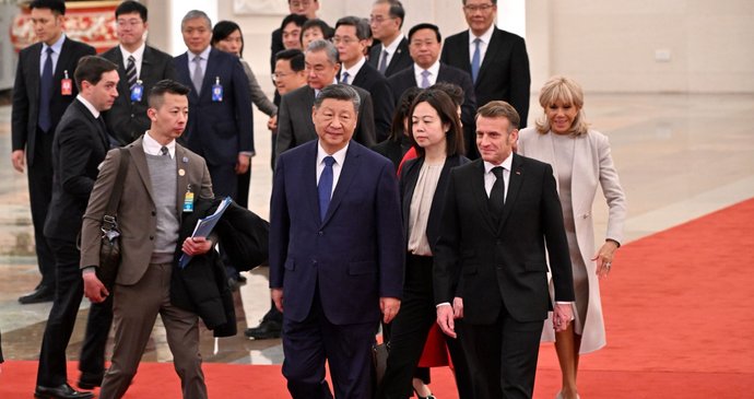 Emmanuel Macron na návštěvě Číny (4.12.2025)
