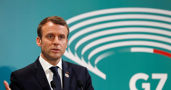 Prezident Francie Emmanuel Macron na summitu G7 v Taormině