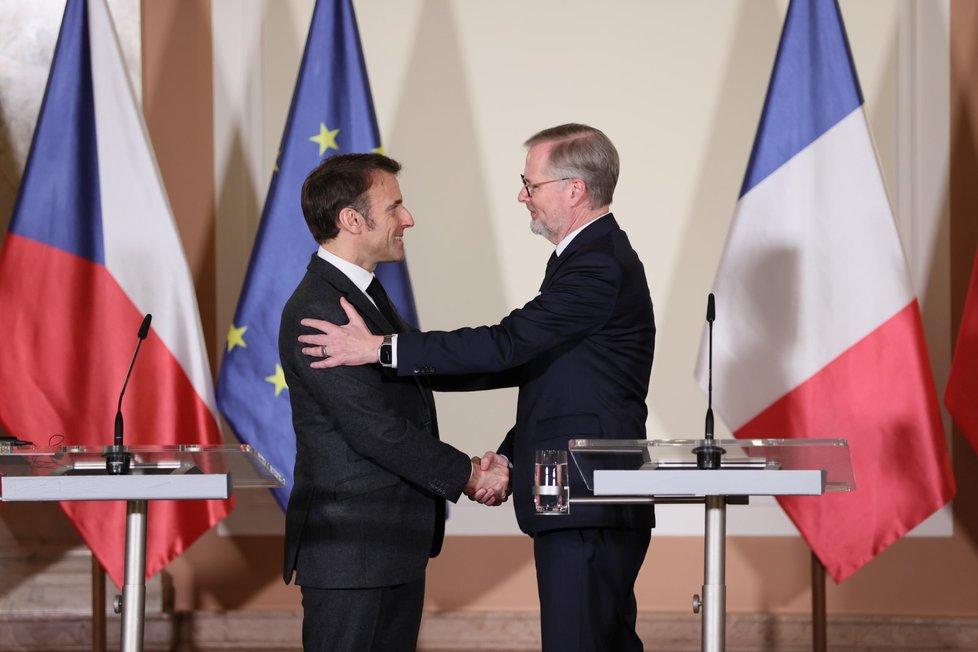 Emmanuel Macron v Praze: S Petrem Fialou (5.3.2024)