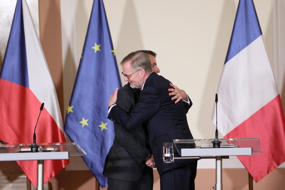 Emmanuel Macron v Praze: S Petrem Fialou (5.3.2024)