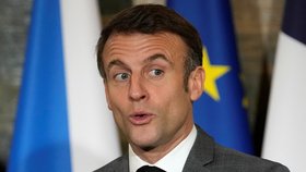 Emmanuel Macron při schůzce s Petrem Pavlem (20.12.2023)