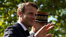 Francouzský prezident Emmanuel Macron na vojenské přehlídce (14.7.2022)