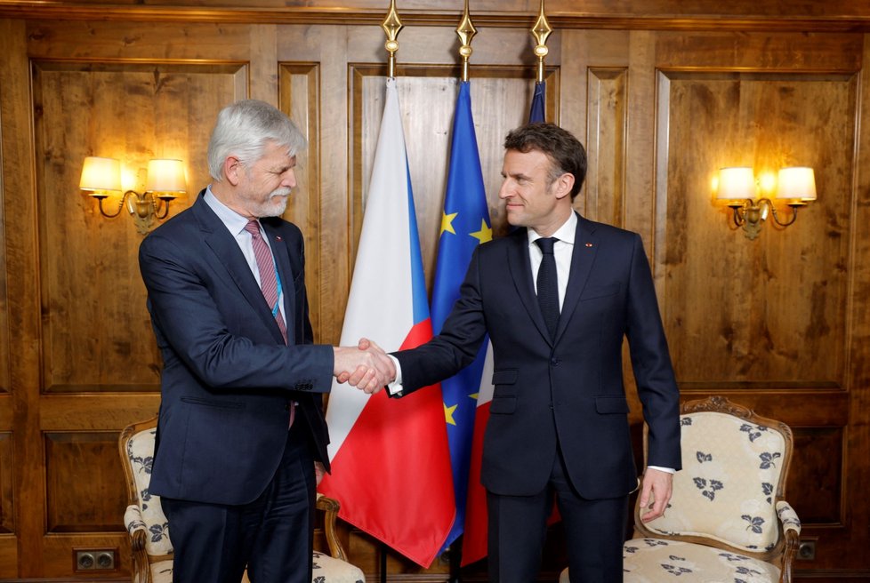 Zvolený český prezident Petr Pavel a francouzský prezident Emmanuel Macron v Mnichově (17.2.2022)