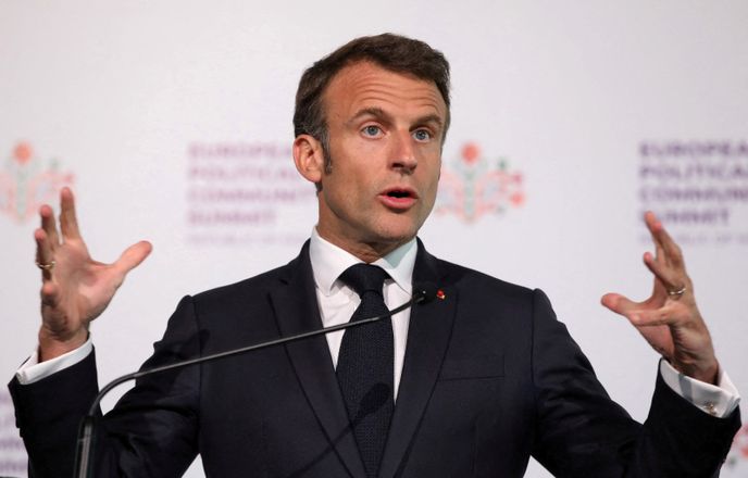 Emmanuel Macron na summitu Evropského politického společenství (1. 6. 2023).
