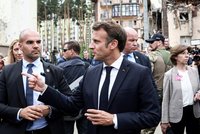 Pomáháme, ale...Macron v Kyjevě vysvětil, proč Západ nedodá Ukrajině tanky a letadla