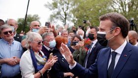 Francouzský prezident Emmanuel Macron během místních voleb ve Francii (20.6.2021)