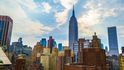 Roku 2013 však byla dostavěna náhrada za „dvojčata“, nové světové obchodní centrum nazvané One World Trade Center, které svou výškou Empire State Building opět překonalo.
