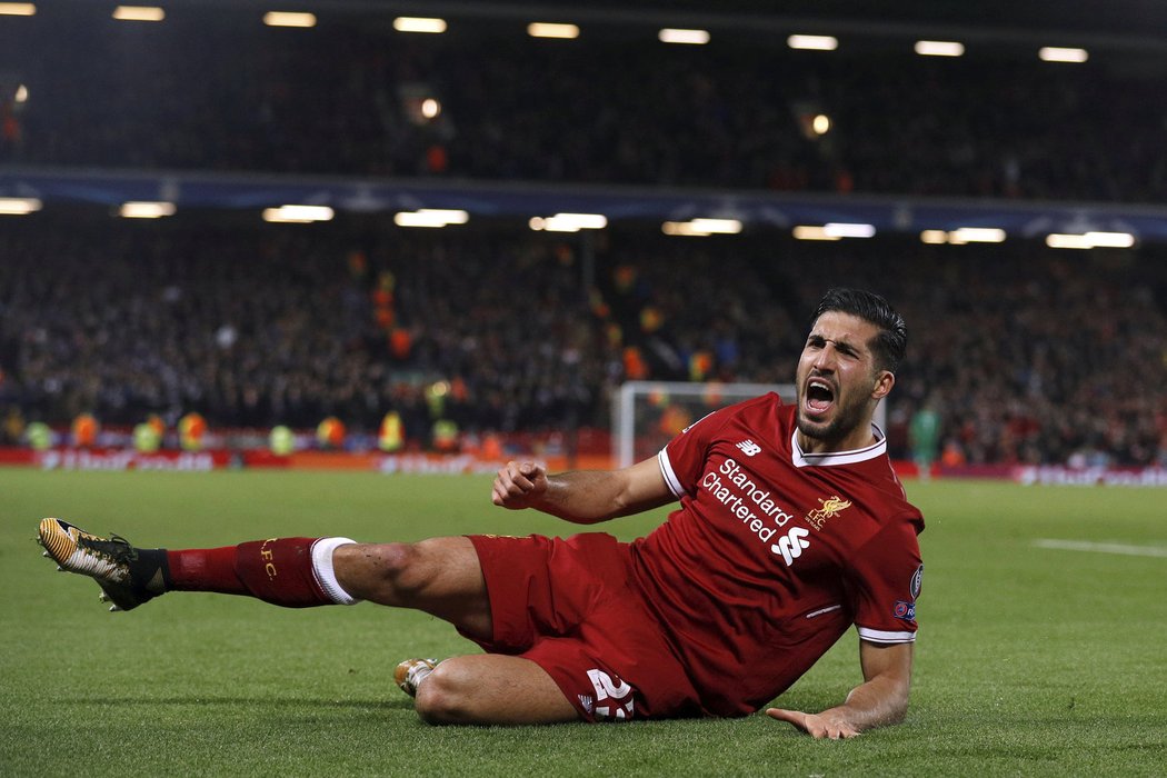 Fotbaliste Liverpoolu, Emre Can slaví gól v zápase Ligy mistrů.