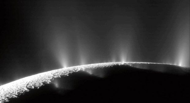 Druhá Země? Na Enceladu může být život