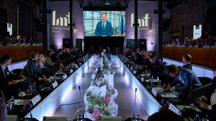 Mezinárodní odbornou konferenci Leading Minds Forum uspořádala v Ostravě ve dnech 16.–18. září 2026 poradenská společnost DDeM. Ve zdravici představil další plány Evropské komise Dan Jørgensen, evropský komisař pro energetiku a bydlení. Mezinárodní odbornou konferenci Leading Minds Forum uspořádala v Ostravě ve dnech 16.–18. září 2026 poradenská společnost DDeM. Ve zdravici představil další plány Evropské komise Dan Jørgensen, evropský komisař pro energetiku a bydlení.