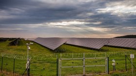 Části solárních elektráren se zřejmě zvýší daň, jejich podpora asi klesne