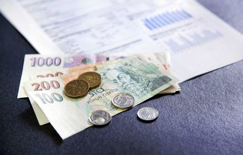 Češi loni i kvůli krachům houfně měnili dodavatele energií. U plynu šlo o rekord za deset let
