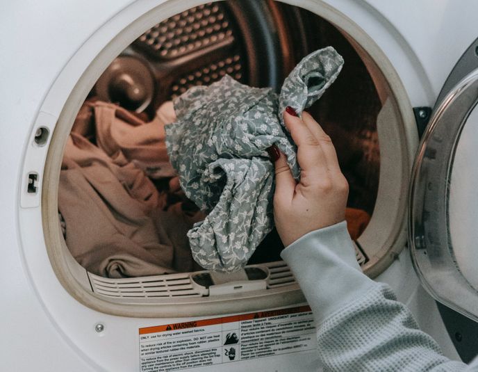 Elektřinu můžete ušetřit i praním větší várky prádla