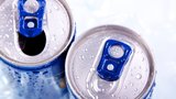 Závislákovi (20) na energetických nápojích selhalo srdce: Po pobytu v nemocnici před nimi varuje