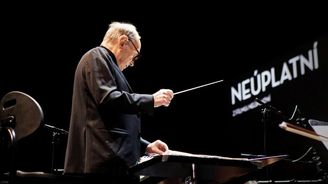 Legenda Ennio Morricone přijede koncertovat do Prahy